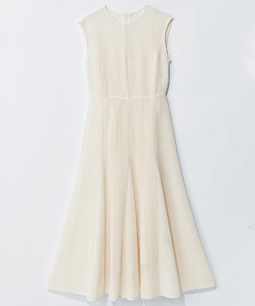 BEIGE,のワンピース
